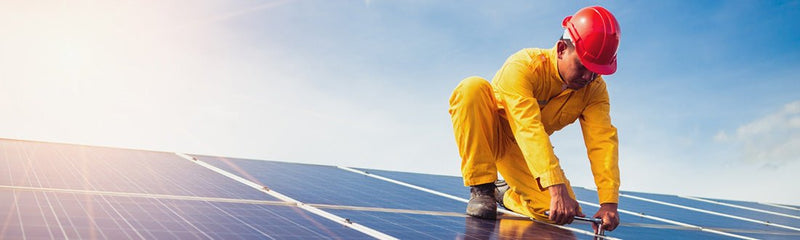 Pour un avenir vert : installer et aligner des centrales électriques sur les balcons 