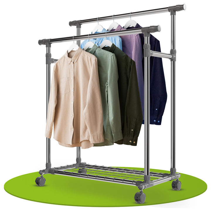 Portant à vêtements en métal sur roulettes